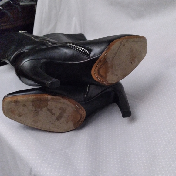 Dries Van Noten knee high heeled black boots, size 40 - Picture 8 of 11